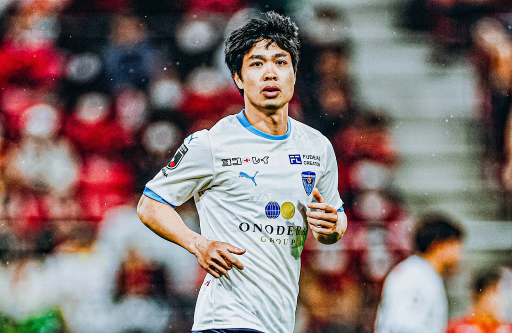 Công Phượng trong màu áo Yokohama FC 