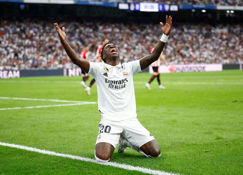 Vinicius đang là con cưng của Real Madrid 