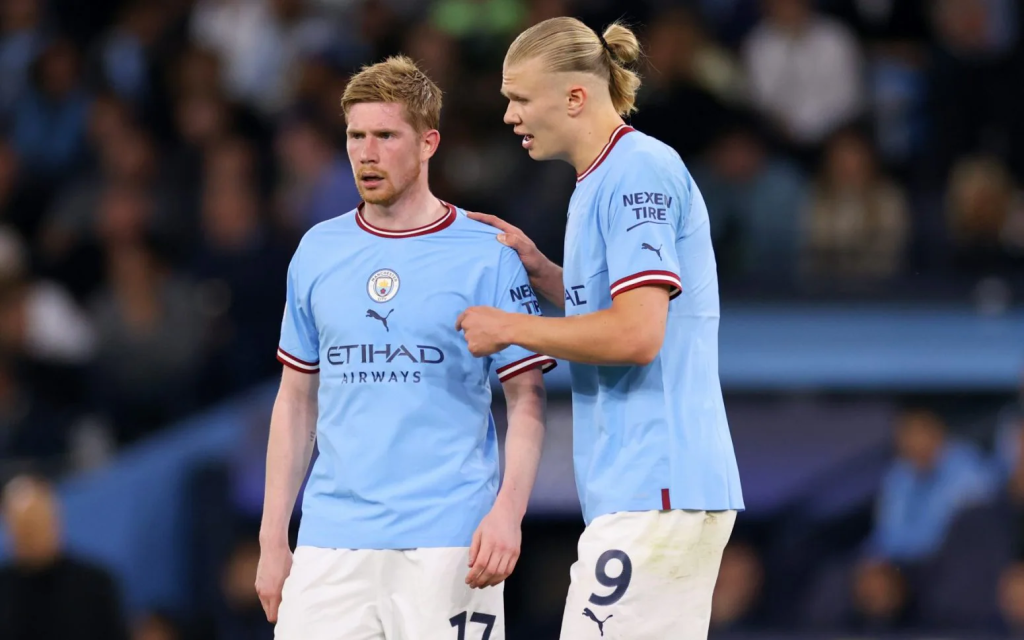 Fan Man City muốn De Bruyne ở lại để tiếp tục hỗ trợ Haaland ghi bàn