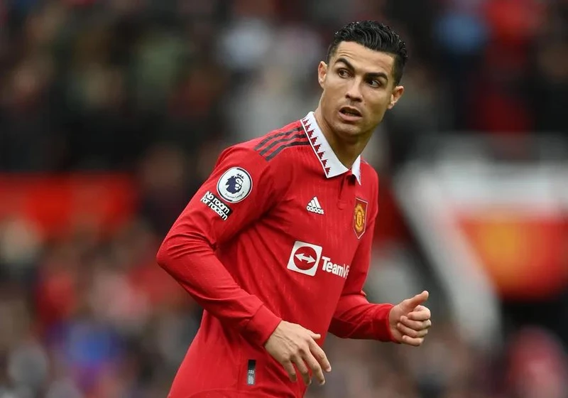 Cristiano Ronaldo hiện nay đang nhận được mức lương 260 triệu USD